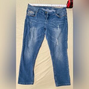 Jean's Denim Women's Jeans Blue Medium Wash Distressed Beaded 5-Pocket